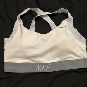 Never Worn Nike Sports Bra